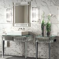 OASIS MURANO1 Светильник настенный 110х100х500 мм., светодиодный, с прозрачными и черными профилями, фурнитура хром