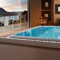 Treesse Fusion 230 Ванна 230x180xh67 см, с гидромассажем, cветодиодная  хромотерапия, стабилизатор температуры воды, скиммер, центр.уст-ка цвет: белый