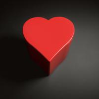 Kerasan Artwork Столик декоративный на стальной основе "CUORI", 50х50х41 см, цвет красный глянцевый