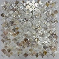 pixmosaic PIX773 из натурального перламутра, чешуя чип 25х25 мм, сетка 300х300х2 мм