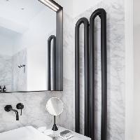 Antrax  Полотенцесушитель TUBONE 21x170Hсм электрический, цвет NEOP, кабель справа