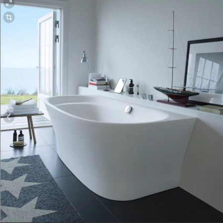 Duravit Cape Cod Ванна пристенный вариант, 1900x900mm с бесшовной панелью и ножками, с одним наклоном для спины, цвет белый (без слива-перелива) 