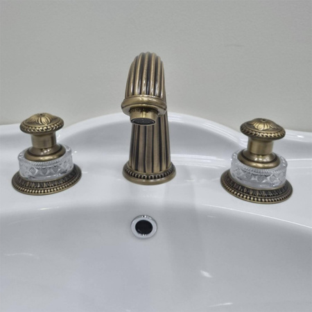 Devon Excelsior Swan Смеситель для раковины на 3 отверстия, донный клапан, цвет: античная латунь 