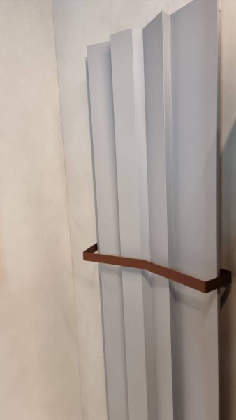 Antrax Android V Полотенцесушитель 1800х618 мм, электрический, мощность: 900W, IPX4, кабель белый розетка-вилка 115 см,  цвет: GSAT 