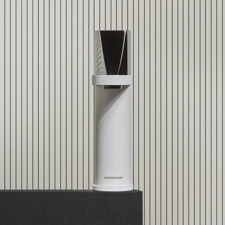 ANTONIO LUPI INDIGO Смеситель для раковины на 1 отверстие, излив 165 мм., ручка хром блестящий, цвет белый матовый 