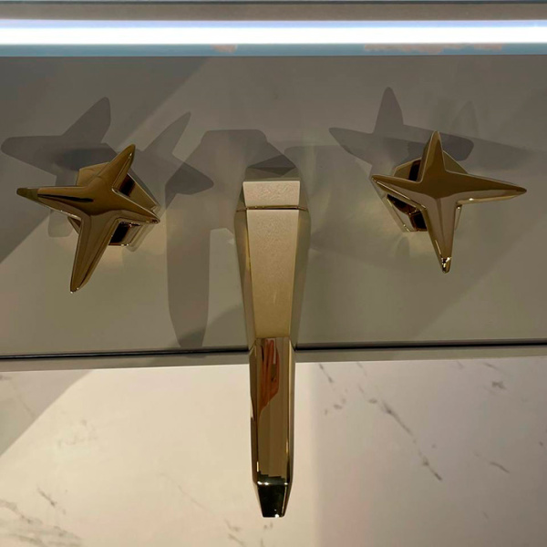 Stella Stella Смеситель для раковины на 3 отверстия 3224, с донным клапаном, цвет: латунь 