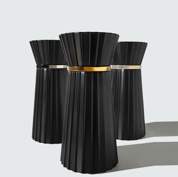 OASIS PLISSE Раковина напольная Ø440х950 мм, без отв для смес, без перел, с донным клапаном, кольцо с золот дек Mykonos, цвет белый (упаковка-3-х кор) 