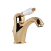 Gattoni Orta Смеситель для раковины с низким изливом, с белой ручкой, с донным клапаном, цвет золото 24кт (Заказ по запросу!)