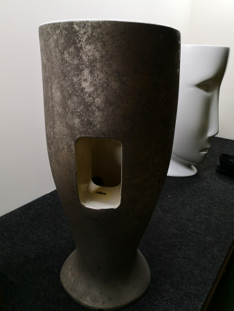 Kerasan Artwork Раковина свободностоящая "MOLOCO", с отверстием для слива в стену, цвет белый/античная платина (ЗАКАЗ по запросу!) 