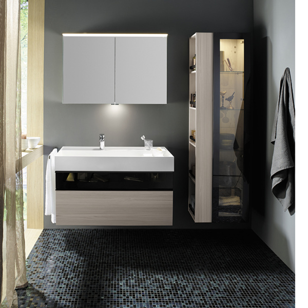 Burgbad Yumo Шкаф зеркальный с верхним свет.1000х675х210 мм, Зерк двери с обоих сторон, стекл полки,крп зеркальный, цвет белый глянц/внутри антр-серый 