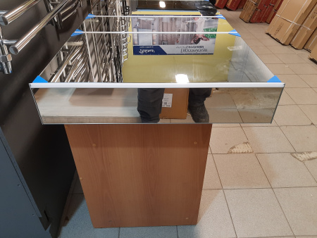 LAUFEN Frame 25 Шкаф зеркальный 1300x150x750 мм, 3 дверки с зеркалом с 2 сторон, 2 розетки, 4 эл  LED подсв.,регулир яркость, без освещения вниз 