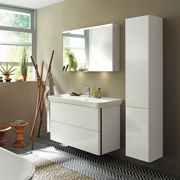 Burgbad Iveo Пенал 1760х320х350 мм.2 двери петли справа, 4 стеклянные полочки, 1 несъемная цвет F2833, цвет белый глянец 