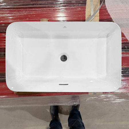 Ideal Standard Ipalyss Раковина 650х395хh120 мм, накладная, прямоуг, без отв. под смес., с крепежом, шаблоном, покрытие: Diamatec® цвет: белый глянец 