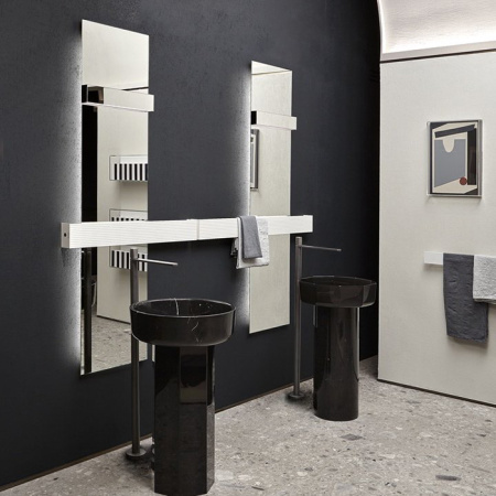 ANTONIO LUPI LUCENTE Светильник 540х45х90 мм, со светодиодной прямой и непрямой подсветкой, крашенный черный алюминий, накладка из зеркального стекла 