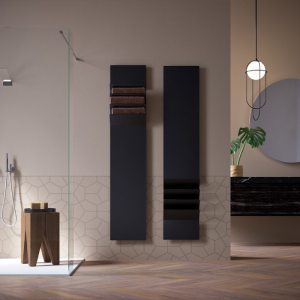Antrax Flaps  Полотенцесушитель электрический 35x171H см, цвет черный матовый (держатели для полотенец вверху!) 