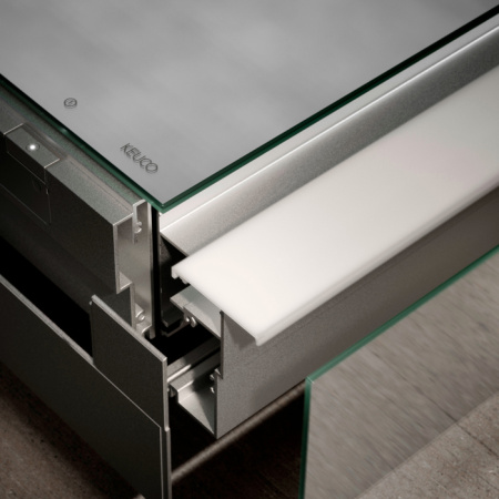 Keuco SOMARIS Зеркальный шкаф 1200x710x128мм 3-дверный двустор. зеркало, P 44 c плавным закр., корпус: алюминий серебристый цвет: 